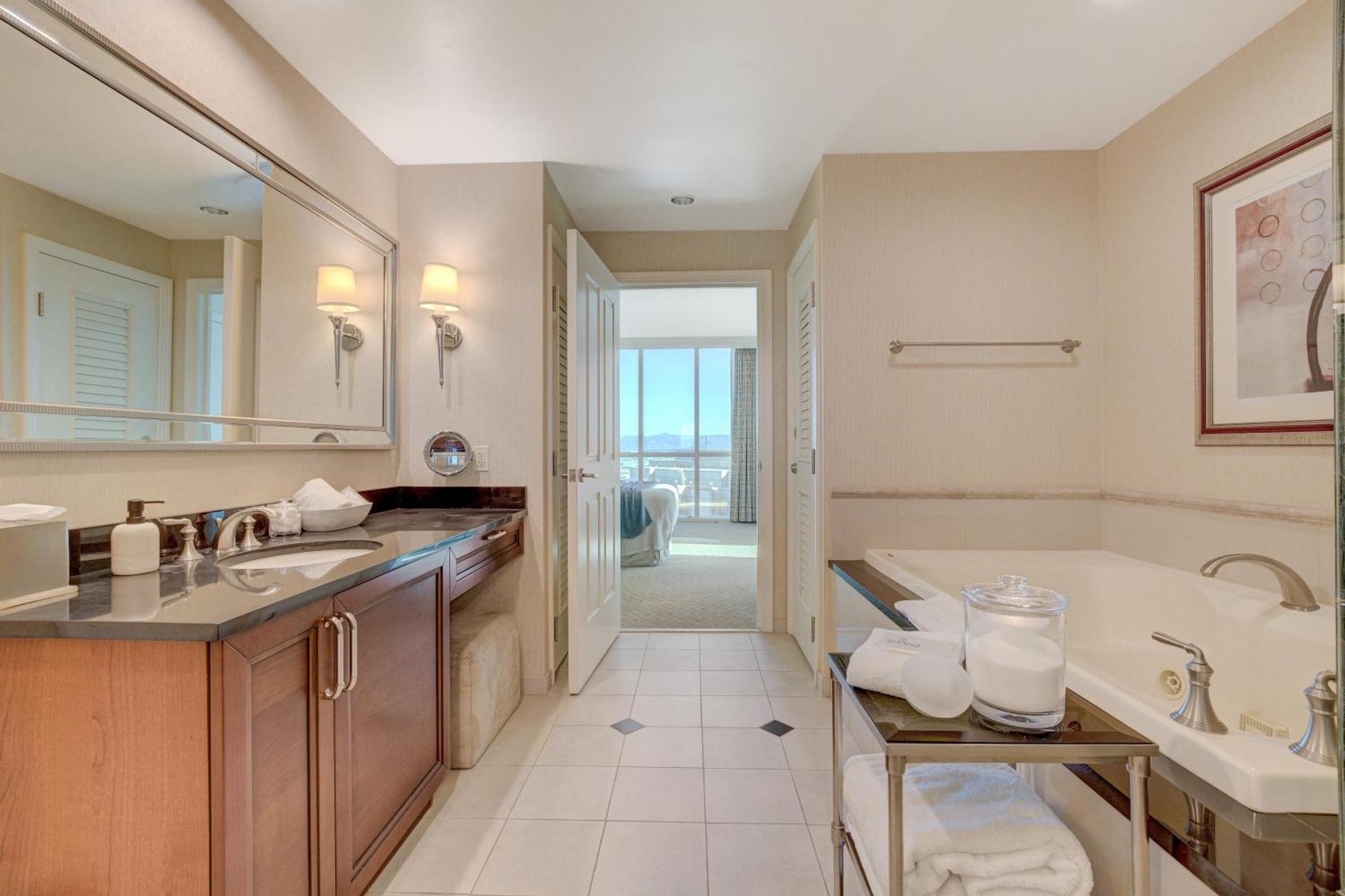 Luxurious 1 Bd/2Bth Premium Suite Mgm Signature W/Balcony Las Vegas Eksteriør billede